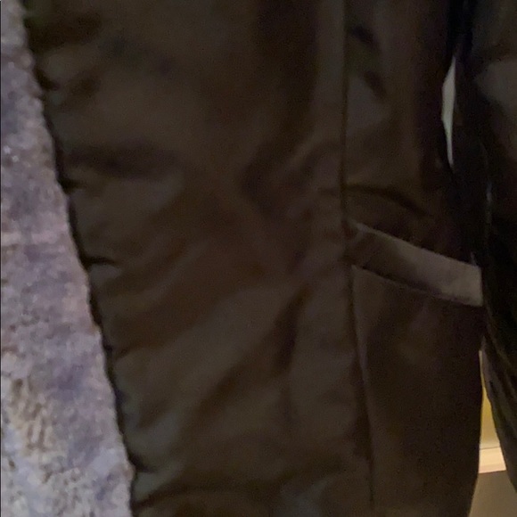 Black jacket with faux fur trim - Picture 3 of 5